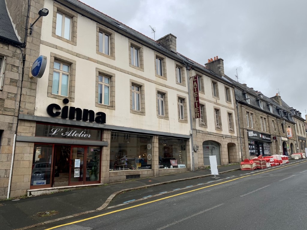 A VENDRE LANNION CENTRE VILLE LOCAL COMMERCIAL IMMEUBLE